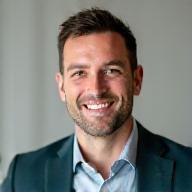 Portrait de Jean Dupont, coach sportif fondateur d'ÉlanVital Coaching